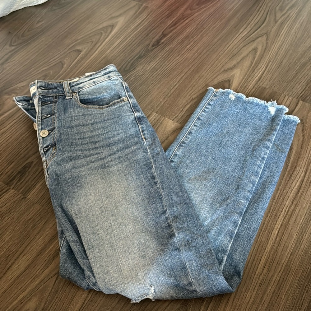 High waisted jeans